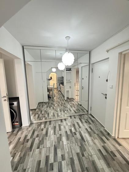Apartament cu 2 camere decomandat în Dacia