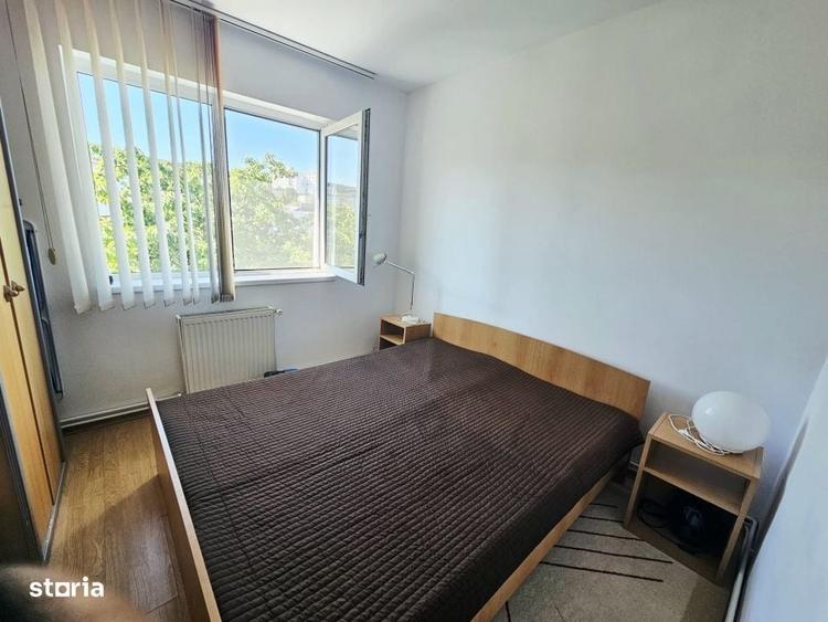 Apartament 2 camere de inchiriat-str mehedinti,et 4 /4 - 2