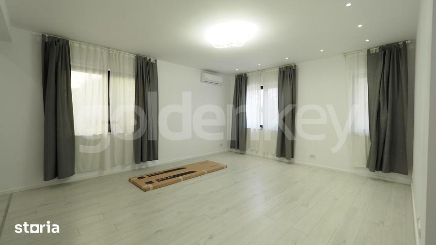 Casă cu 6 camere cu Teren 500 Mp în Central