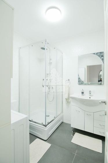 Apartament cu 3 camere semidecomandat, mobilat în Dâmbul Rotund
