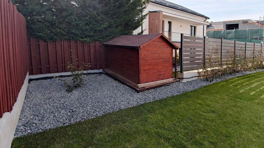Duplex cu 5 camere cu Canalizare în Europa
