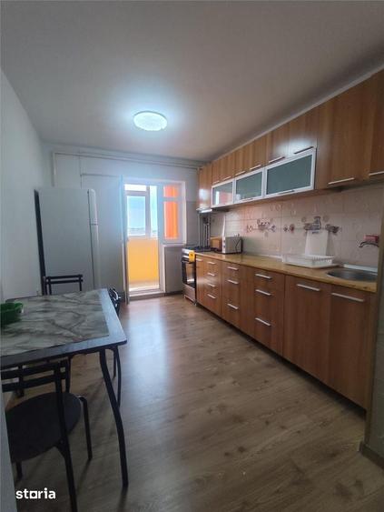 Apartament cu 2 camere decomandat în Malu Roșu