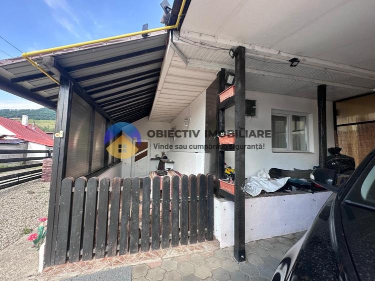 Casă individuală cu 3 camere cu Canalizare în Dărmănești