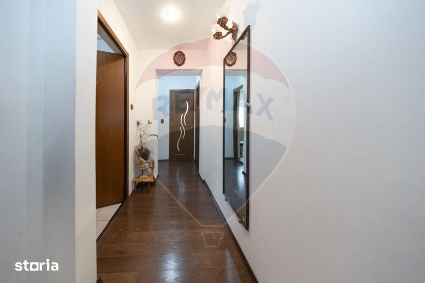 Apartament cu 3 camere decomandat, mobilat în Astra
