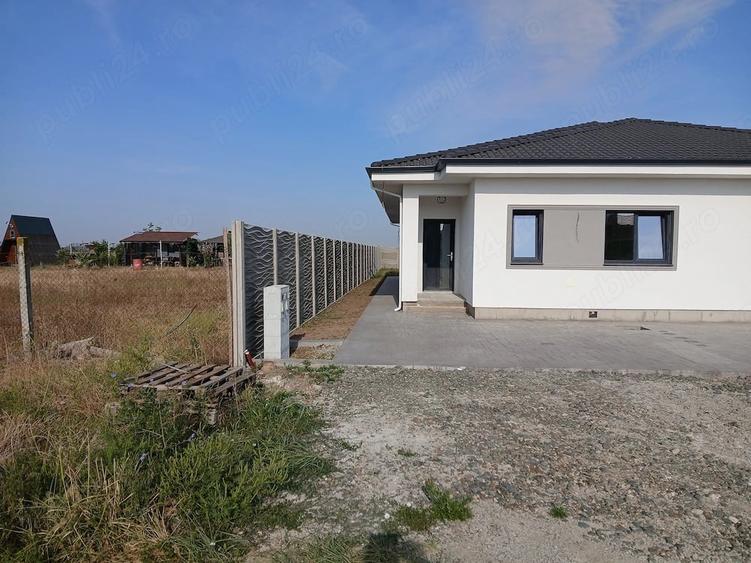 Casă cu Teren 756 Mp în Covaci