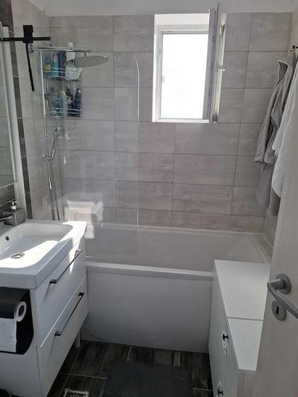Apartament cu 3 camere decomandat, mobilat în Apărătorii Patriei