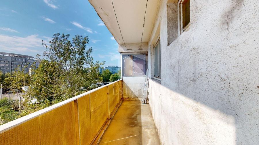 Apartament cu 2 camere semidecomandat în Basarabia
