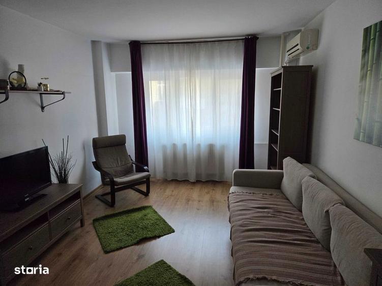 Garsonieră decomandată, mobilată în P-ța Universității