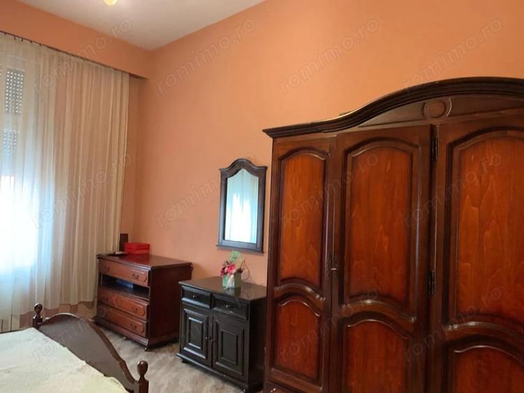 Casă cu 4 camere cu Teren 347 Mp în Sinaia