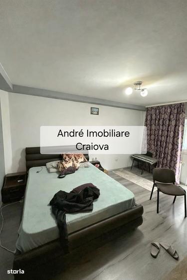 Garsonieră decomandată în Calea București