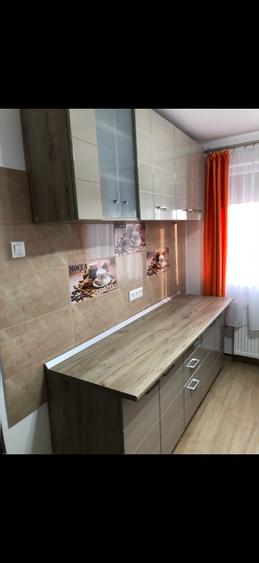 Vând Apartament 3 camere - 16