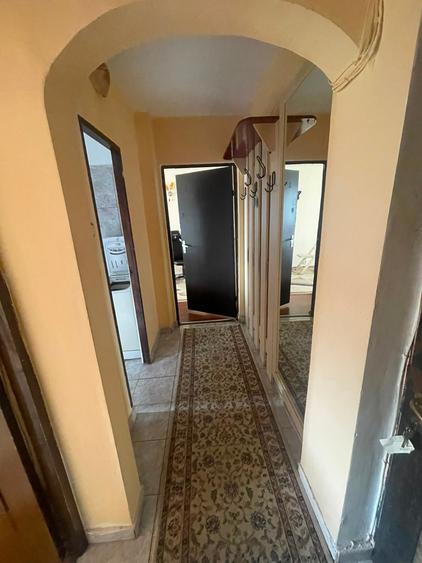 Apartament cu 2 camere nedecomandat în Tătărași