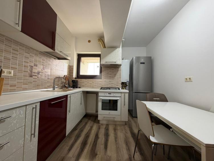 Apartament cu 2 camere semidecomandat, mobilat în Sebastian