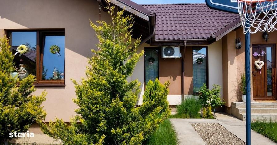 Casă cu 3 camere în Dumbrăveni