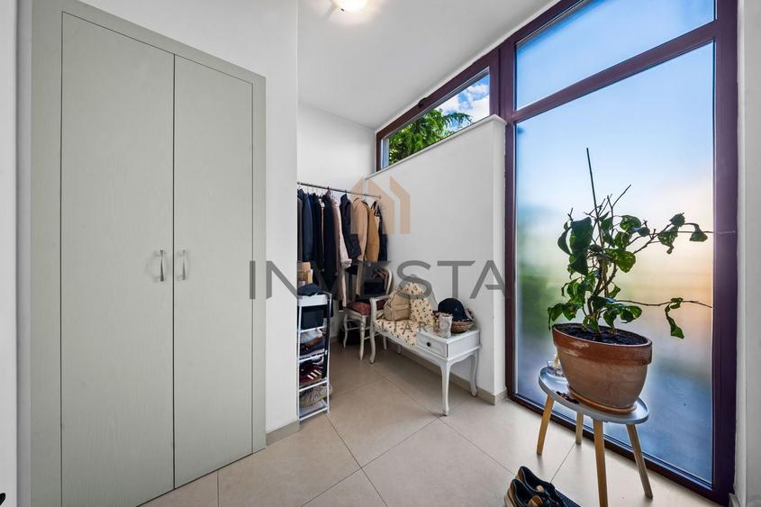 Casă individuală cu 6 camere cu Canalizare în Făget