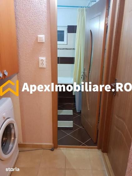 Apartament cu 4 camere decomandat, mobilat în Militari