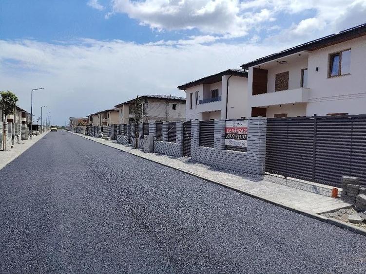 Casă cu 6 camere cu Teren 324 Mp în Dobroești