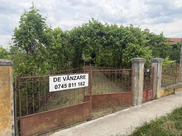 Casă cu 3 camere în Bogata