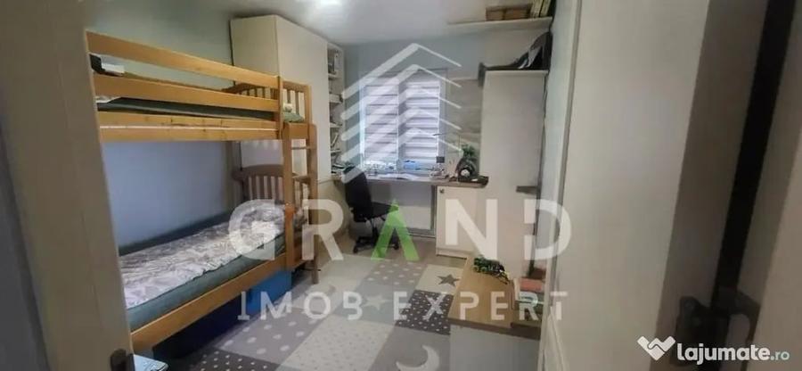 Apartament cu 3 camere decomandat în Central