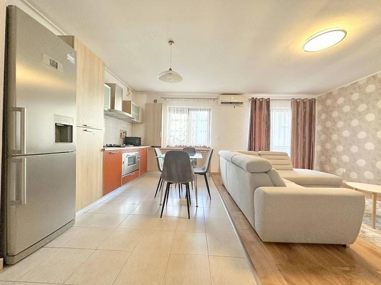 Apartament cu 3 camere decomandat în Torontalului