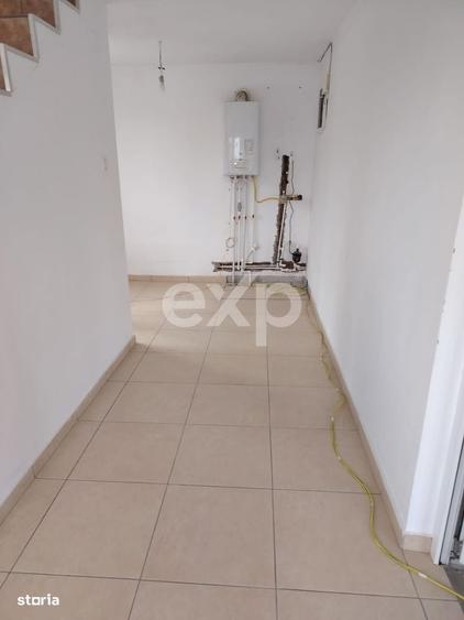 Casă cu 4 camere în Valea