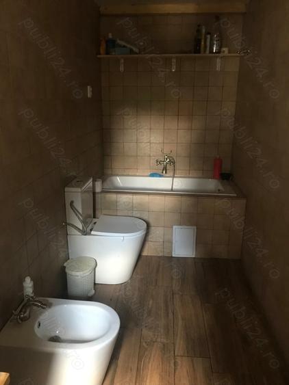 Casă cu 5 camere cu Teren 548 Mp în Eforie