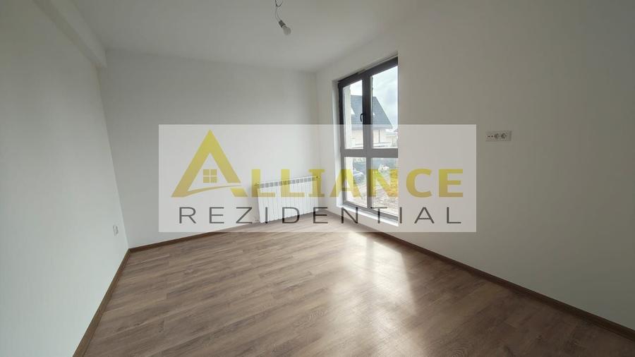 Casă individuală cu 5 camere cu Canalizare în Berceni