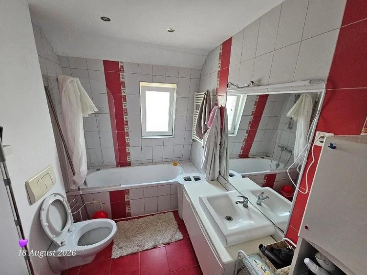 Apartament cu 3 camere decomandat în Giroc