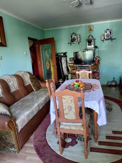 Apartament cu 2 camere în Boiu Mare