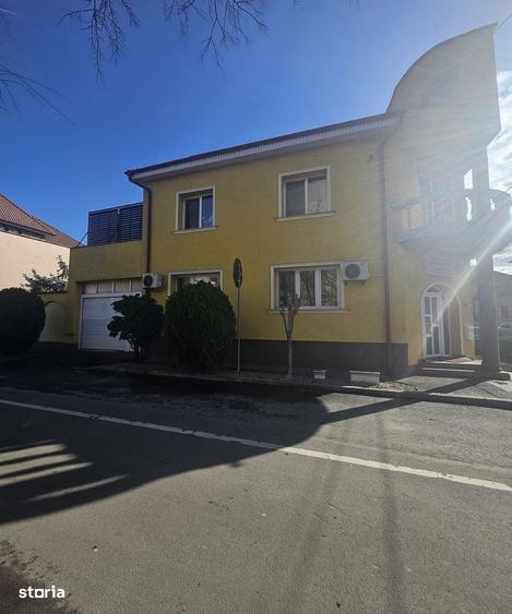 Spațiu comercial, de 55 mp, în Central
