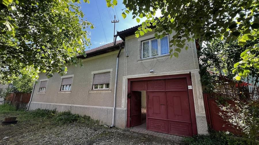 Casă cu Teren 2000 Mp în Pescari
