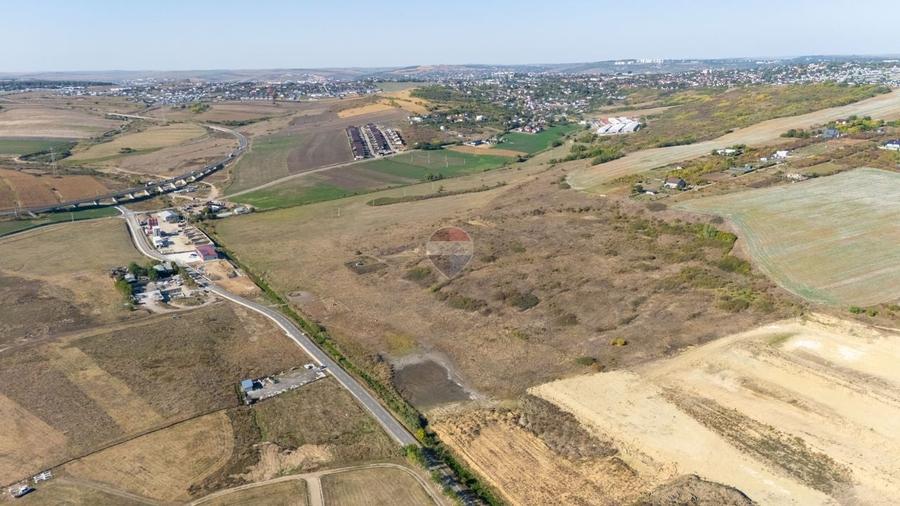 Teren agricol extravilan de 4750 mp, în Valea Adâncă