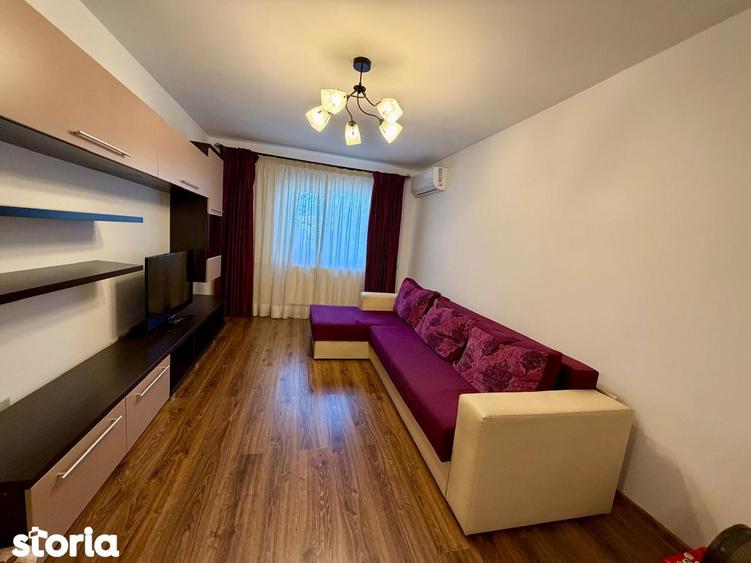 Apartament cu 3 camere decomandat, mobilat în Mircea cel Bătrân