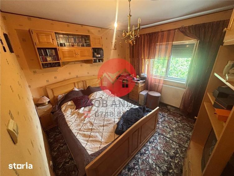 Apartament cu 2 camere decomandat în Baia