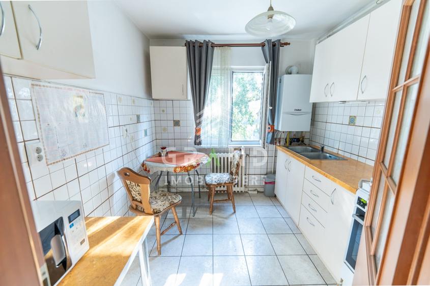 Apartament cu 3 camere semidecomandat, mobilat în Mănăștur