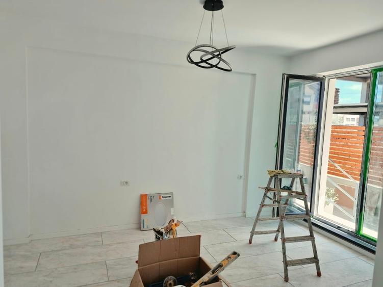 Apartament cu 2 camere, mobilat în Nord
