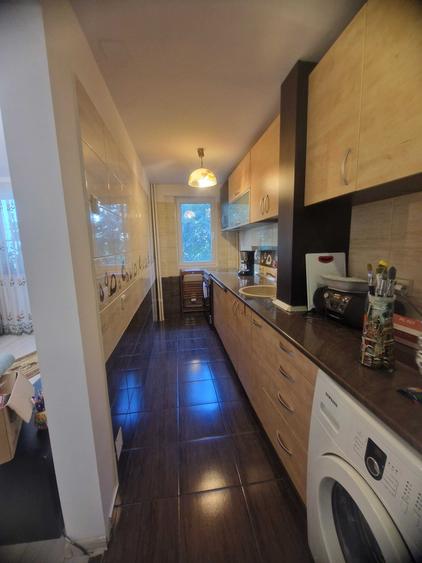Apartament cu 3 camere în Militari