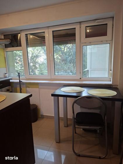 Apartament cu 2 camere decomandat în Militari