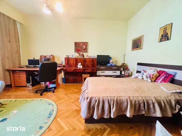 Casă cu 3 camere cu Teren 320 Mp în Orașul Vechi