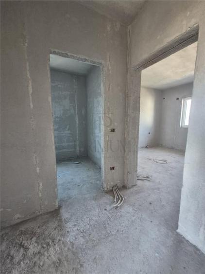 DUPLEX DESPARTIT - SUPRAFETE MARI - ZONA EXCELENTA - 13