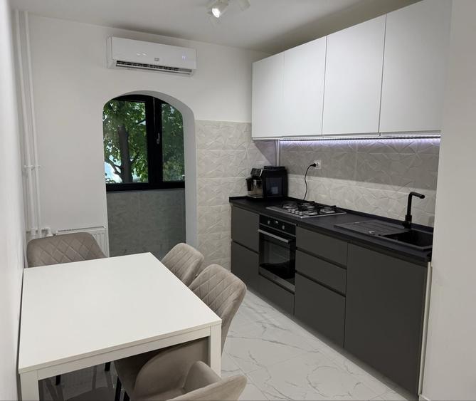 Apartament cu 2 camere decomandat în Gorjului