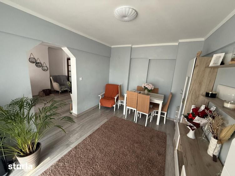 Apartament cu 4 camere decomandat în Lucian Blaga