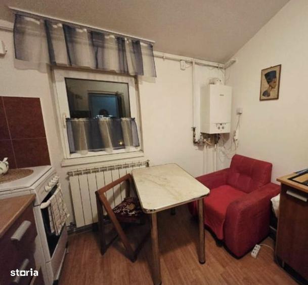 Apartament cu 2 camere decomandat, mobilat în Sud