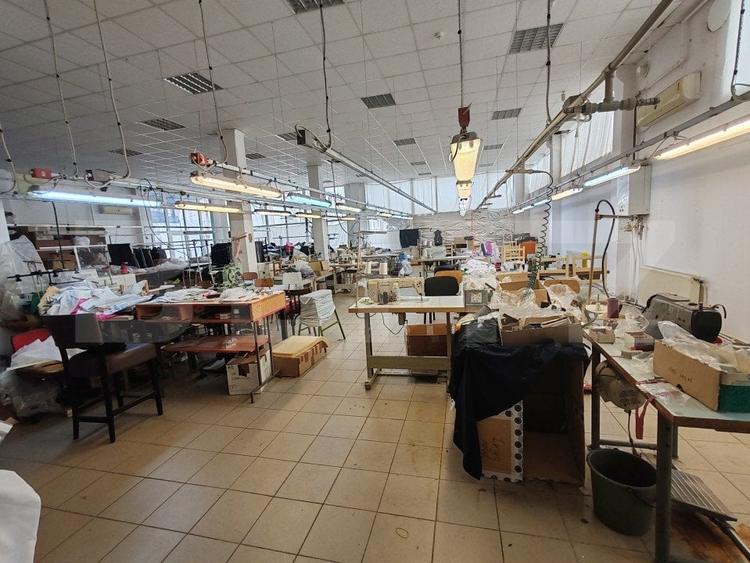 Spațiu comercial, de 400 mp, în Jibou