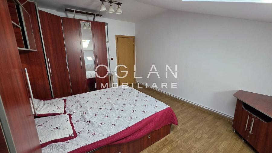 Apartament cu 3 camere semidecomandat, mobilat în Central