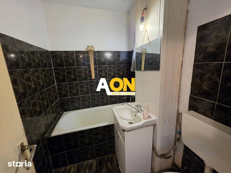 Apartament cu 3 camere decomandat în Cetate — fotografia 1