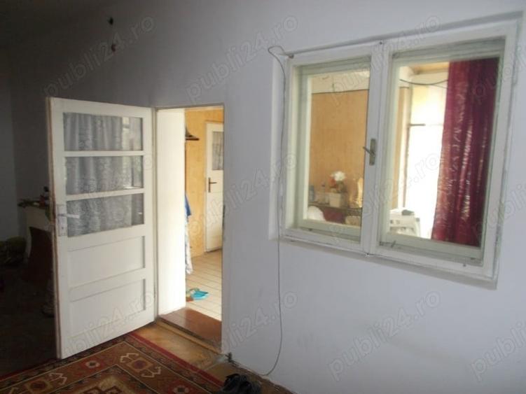 Casă cu 4 camere în Ghirodei