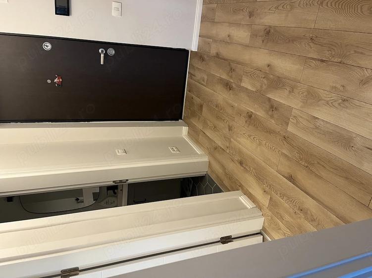 Apartament cu 3 camere decomandat în Berceni