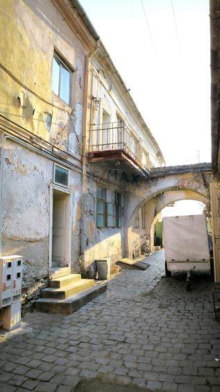 Casă cu 4 camere cu Teren 317 Mp în Dumbrăveni