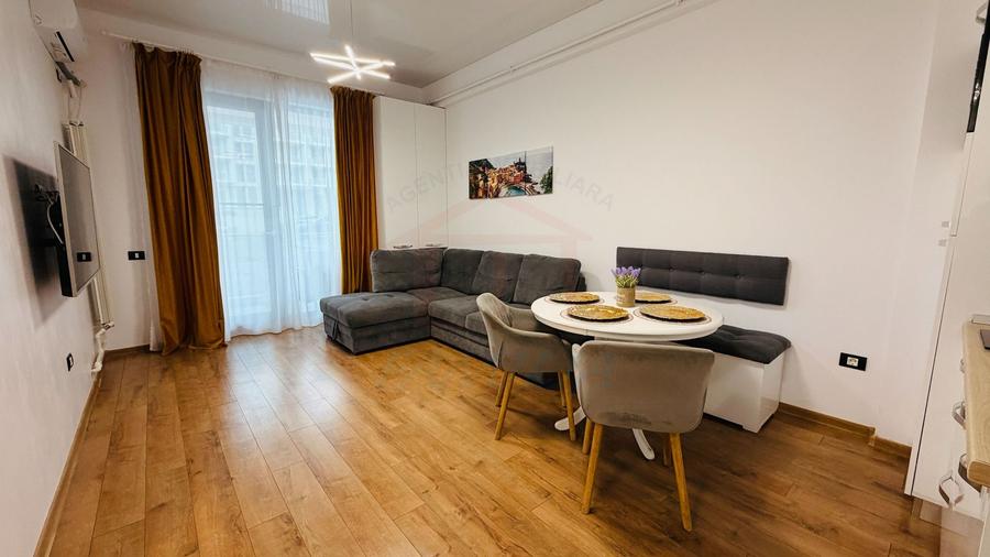 Apartament cu 2 camere decomandat, mobilat în Central